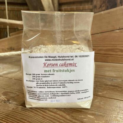 Kersen cakemix met stukjes fruit 500 gram